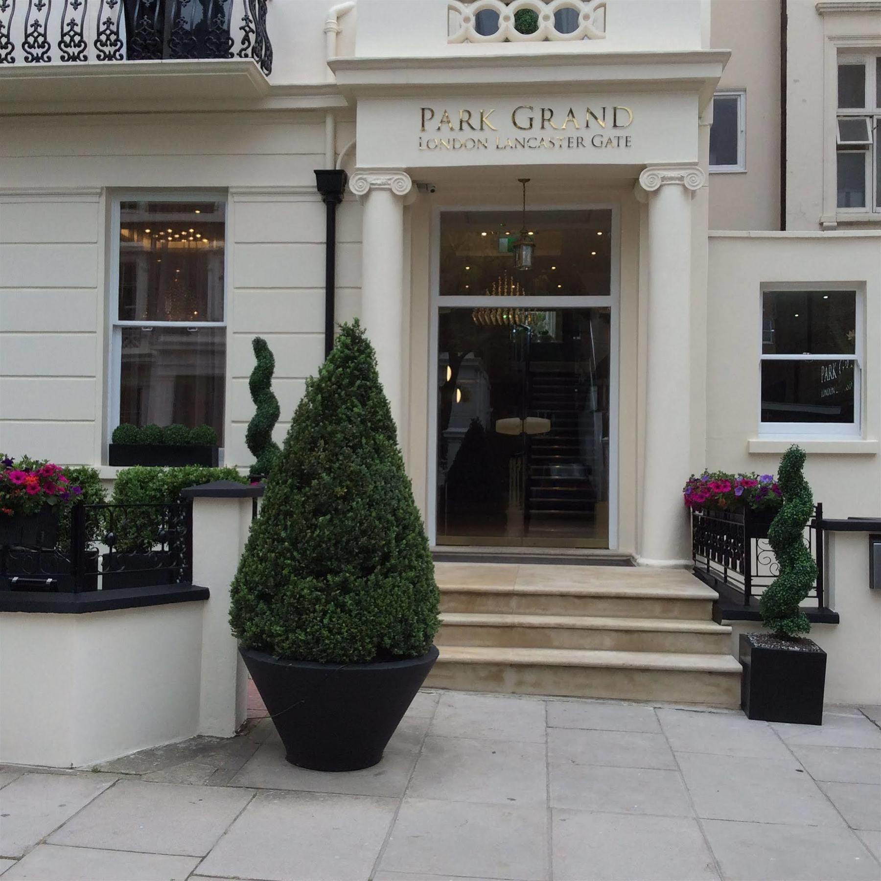 Park Grand London Lancaster Gate Hotel Exterior photo Park Grove entrance